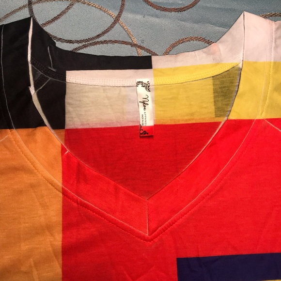 Nylon Apparel  Multicolor Shirt Size S - Picture 4 of 7